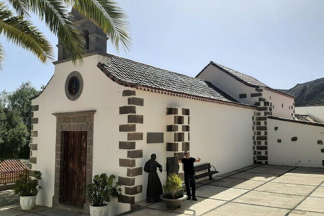 Barranco de las Vacas, caves & village by 2 native guides - Why Travelers Love This Tour