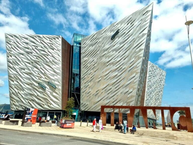 Belfast Walking Tour with a Local  History & Craic - A Detailed Look at the Itinerary