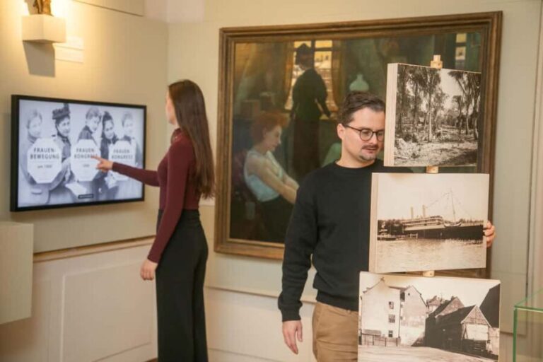 Berlin: Ephraim-Palais: Guided tour of Berlin's city history - Practical Details and What to Expect