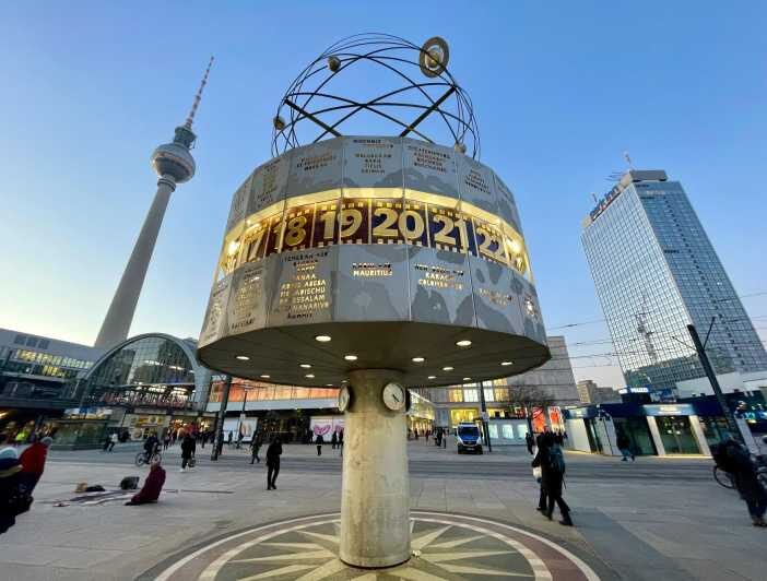 Berlin: history walk - sightseeing walk in english - What to Expect from the Experience