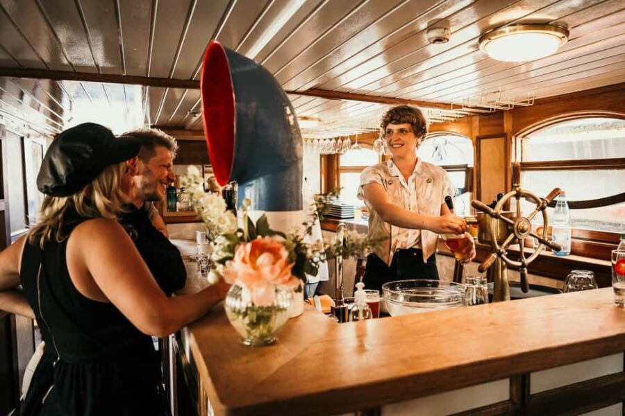 Berlin: Italo Disco Sunset Cruise on the Spree River - Practical Details and Tips