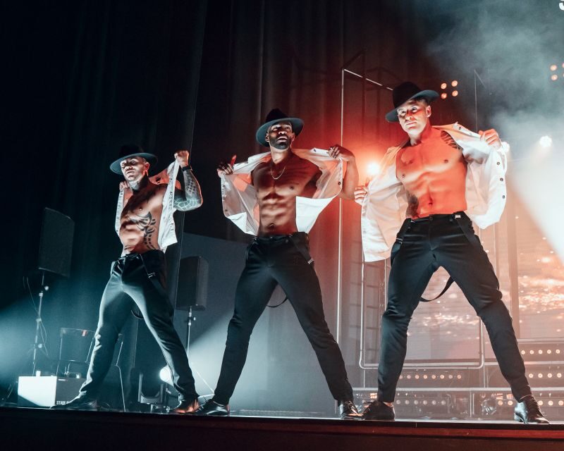 Berlin: SIXX PAXX Men´s Performing Arts Show - Exploring the Experience in Detail