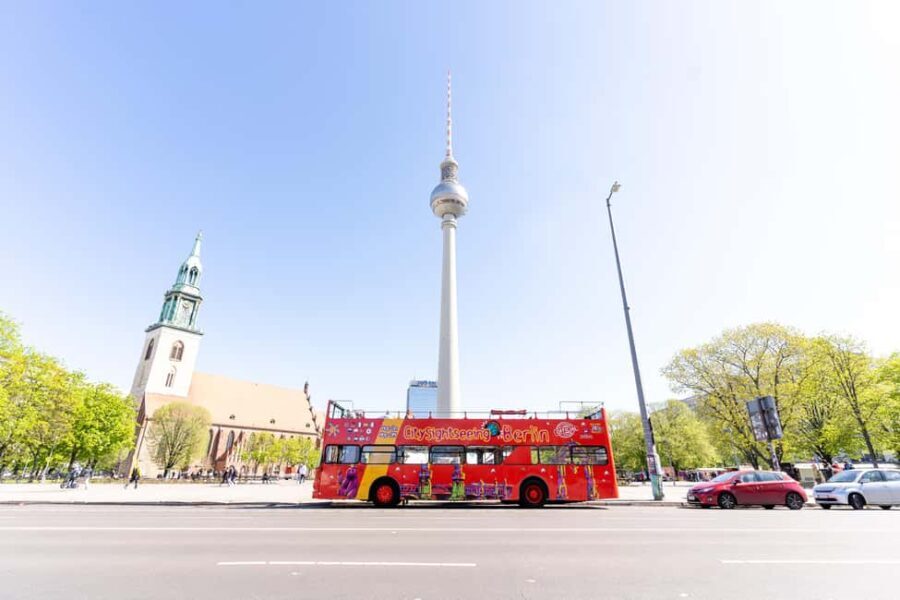 Berlin: Tour of Lights with Photo Stops - Key Points