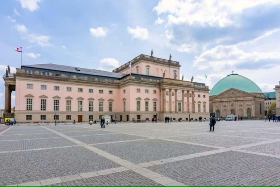 Berlin: walking tour of must-see sights - Who Would Love This Tour?