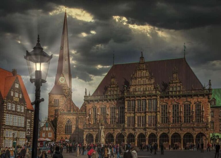Best of Bremen Private Walk Tour with a Professional Guide - Exploring Bremen’s Fairy-Tale and Artistic Neighborhoods