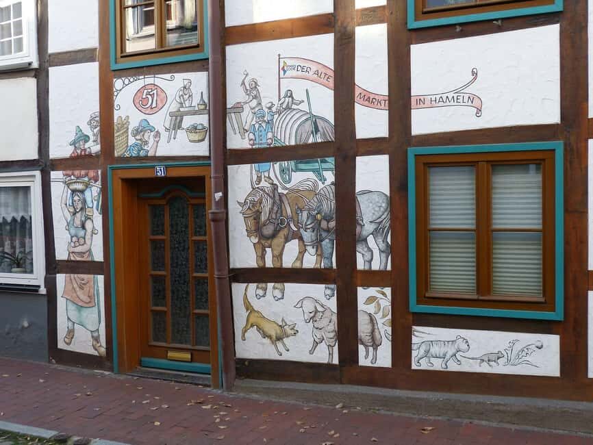 Best of Hamelin Walk Tour with a Professional Guide - What Makes This Guided Walk Stand Out?