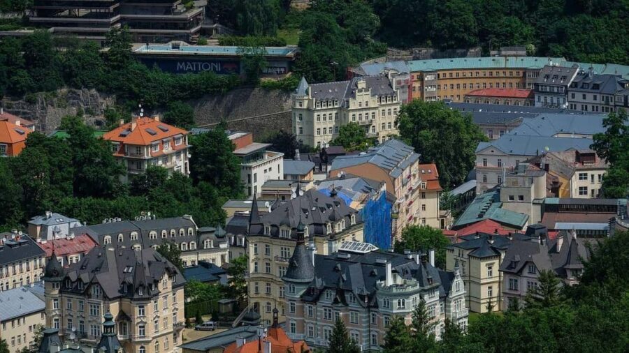Best of Karlovy Vary Walking Tour with a Professional Guide - What You Can Expect at Each Stop