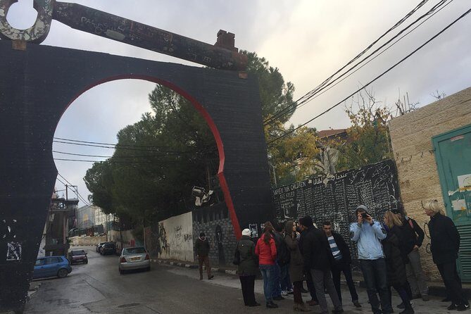 Bethlehem Alternative Tour - Stop 2: Aida Refugee Camp