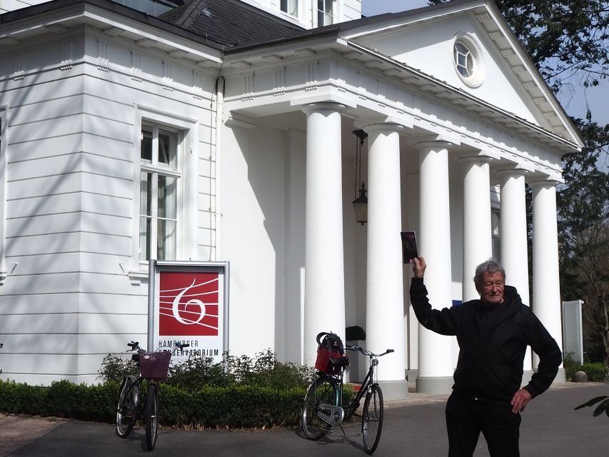 Bike tour around the Alster - Celebs, water, and nature - What to Expect and Practical Tips
