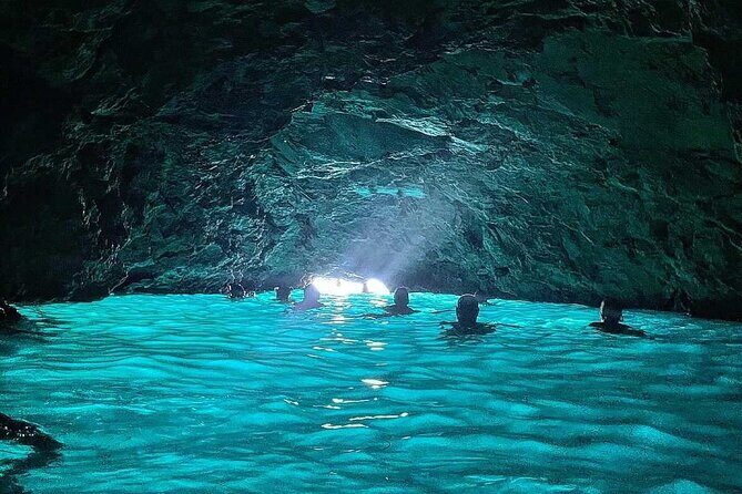 Blue & Green Cave,Sunj beach Small Group Tour with Speedboat - Practical Aspects of the Tour