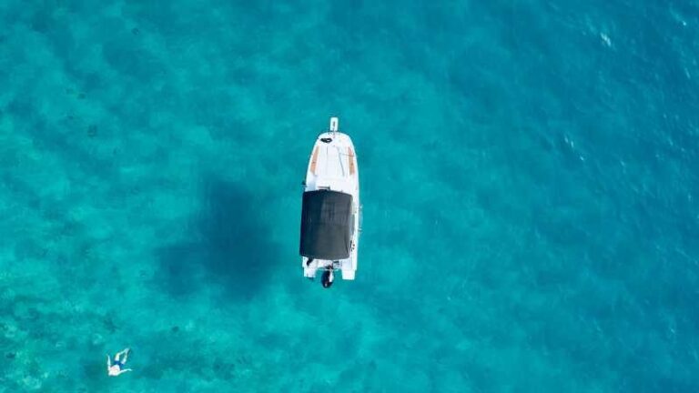 Blue Lagoon & 3 Hidden Islands  Private Speedboat Tour - The Experience on Board