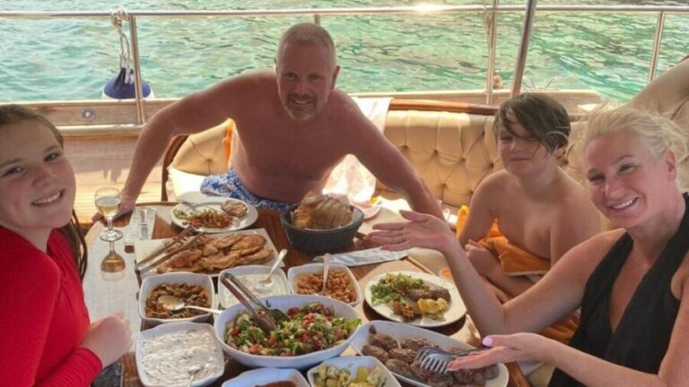 Bodrum: All-day Private Boat Cruise with Lunch - Why Choose This Tour?