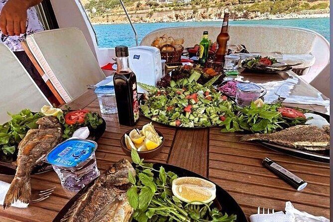Bodrum Private Motor-Yacht Tour With Lunch For 6 Hours - A Deep Dive into the Itinerary