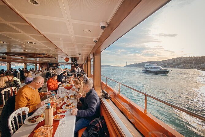 Bosphorus Dinner Cruise with Turkish Night Show (Private Table) - The Experience Breakdown