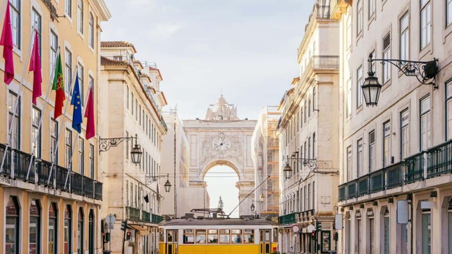 Breakfast with History: 2h Course on Portugal's History - Frequently Asked Questions