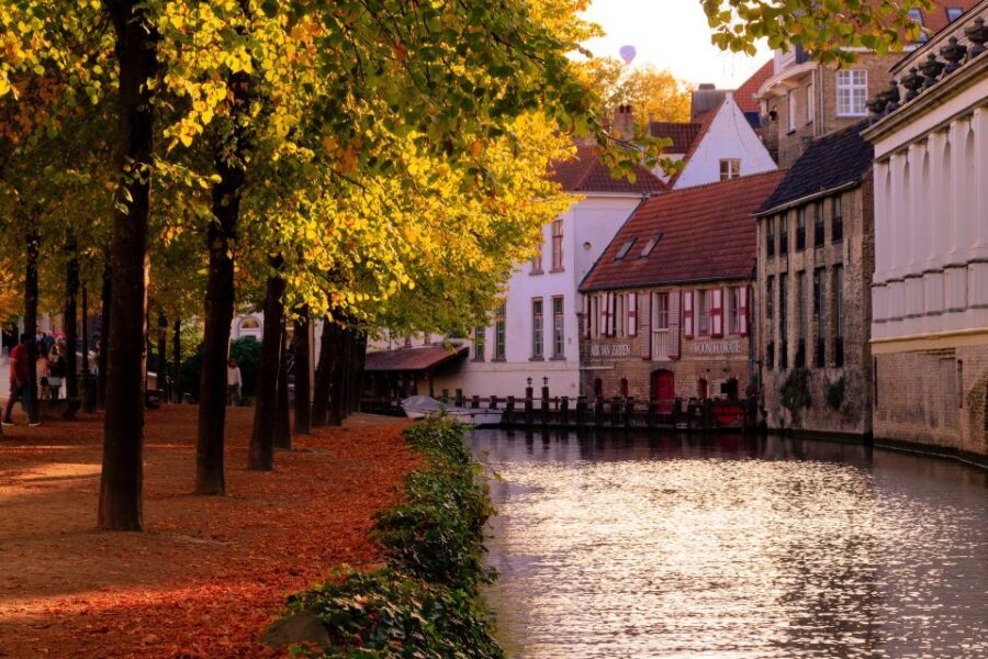 Bruges: Guided Tour & Boat Ride with Optional Beer Tasting - The Itinerary Breakdown