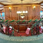 Budapest: Christmas and Holiday Danube Dinner Cruise - The Pros and Cons