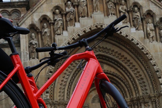 Budapest: Historic Downtown ride on E-Bicycles Buda & Pest - Who Is This Tour Best For?