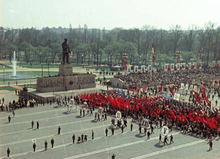 Budapest: Memento Park and Icons of Communism Guided Tour - Who Is This Tour Best Suited For?