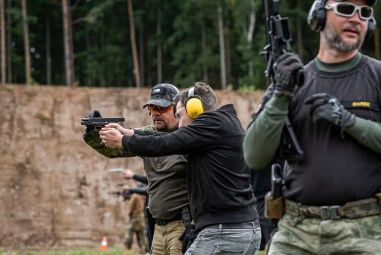 Budapest: Shooting Experience 3 to 10 guns + Hotel Pickup - Practical Aspects to Consider