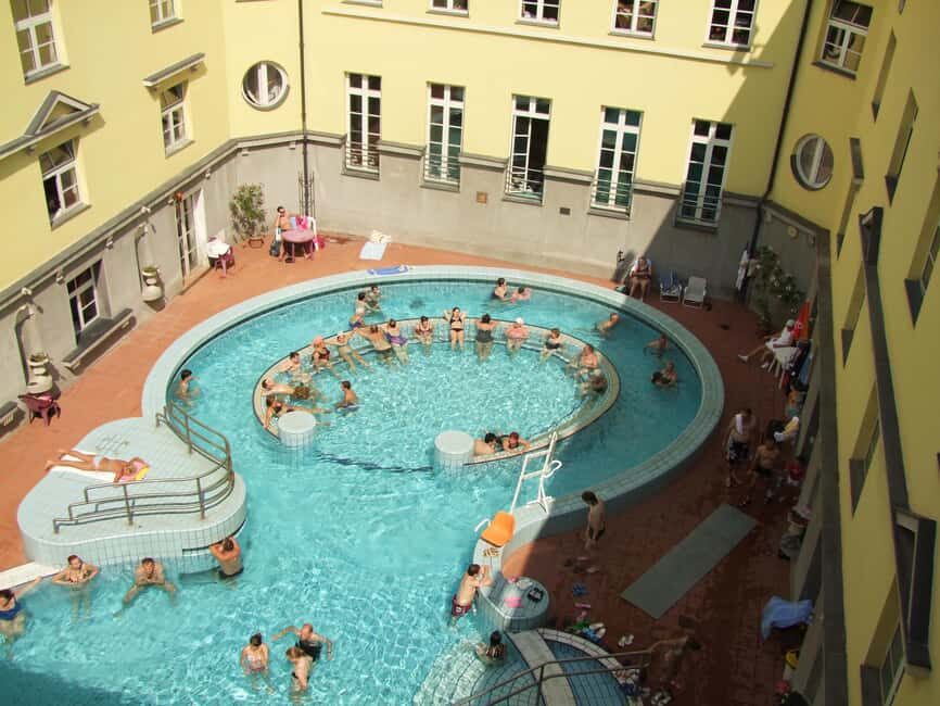 Budapest Super Saver: Spa, Basilica Tour, and Danube Cruise - Evening on the Danube: A Night Cruise with a View