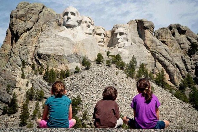Bus Tour of Mount Rushmore and the Black Hills - The Guide and Transportation