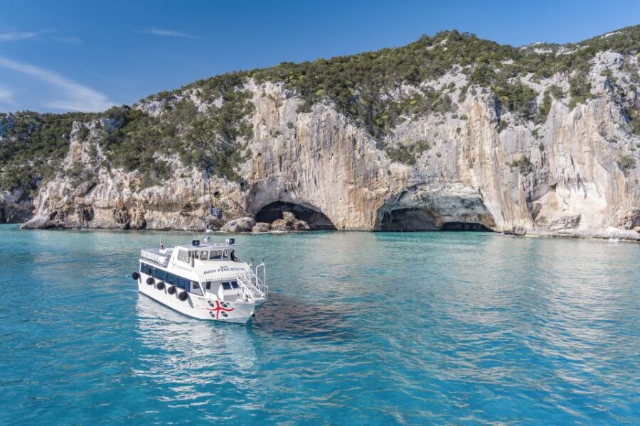 Cala Gonone: Grotta del Bue Marino and Cala Luna Boat Tour - Exploring the Itinerary and Highlights