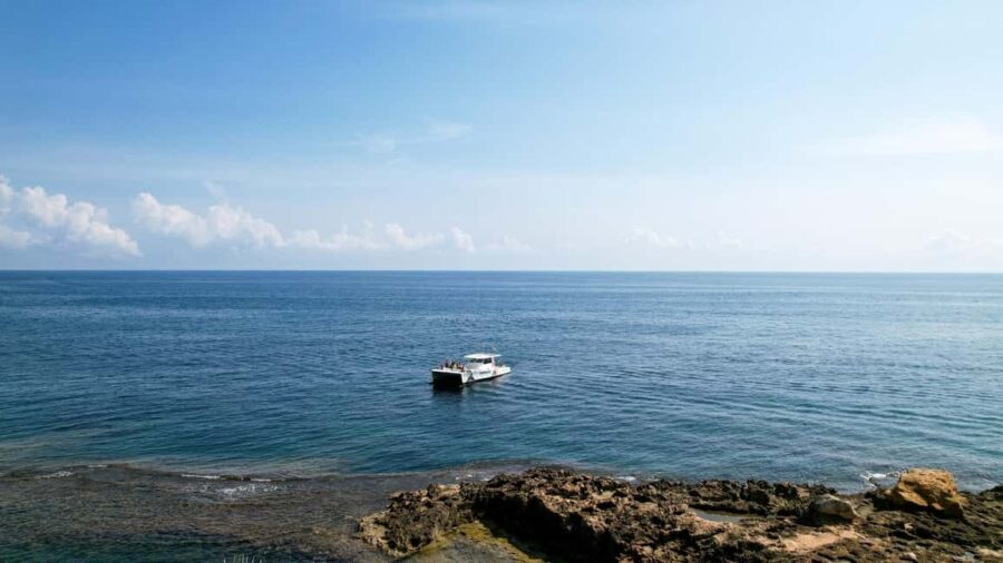 Calpe: Motor Catamaran Boat Tour with Sunset Option & DJ - FAQ