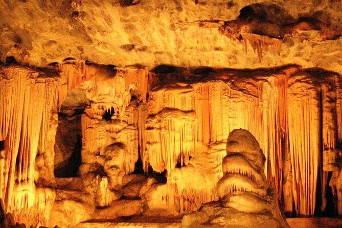 Cango Caves Oudtshoorn Day Tour - Who Should Consider This Tour?