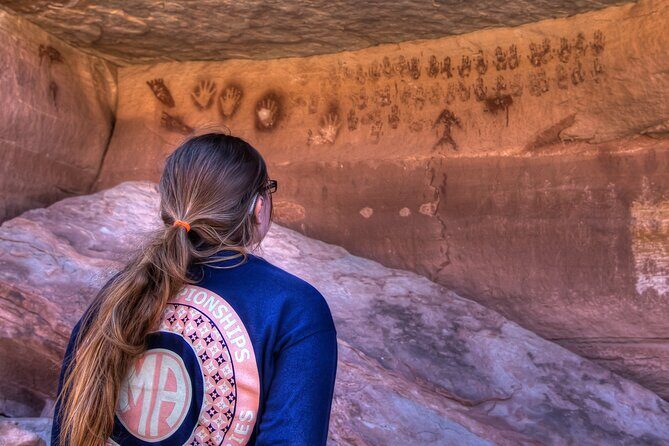 Canyonlands National Park Needles District by 4x4 - Why This Tour Offers Great Value