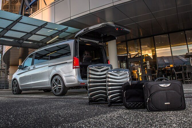 Cape Town City Centre to Intl Airport Transfer Roundtrip Transfer - The Sum Up