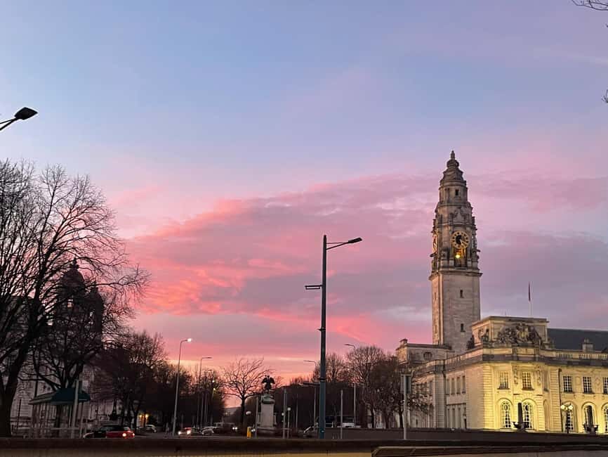 Cardiff: Guided Day Tour - Transportation & Group Size
