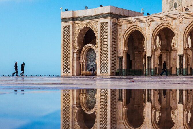 Casablanca Guided Tour with professional guide and lux vehicle - What Makes This Tour Stand Out