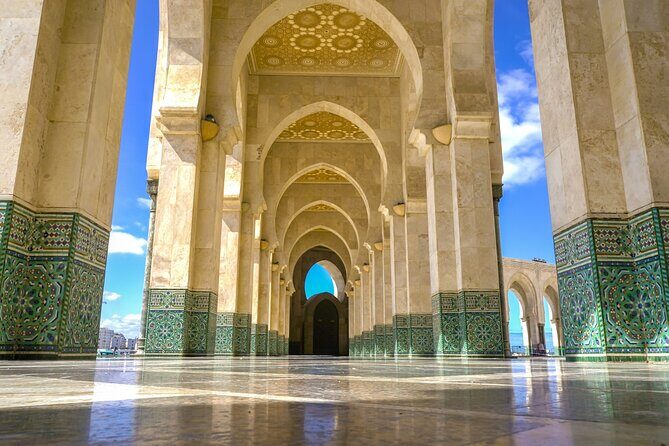 Casablanca Highlights: Private Tour with Hassan II Mosque Access - Authenticity & Local Insights
