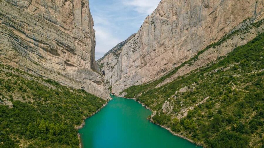 Catalonia: Mont-rebei Gorge Guided Hike with Transfer - The Trail and Scenic Highlights