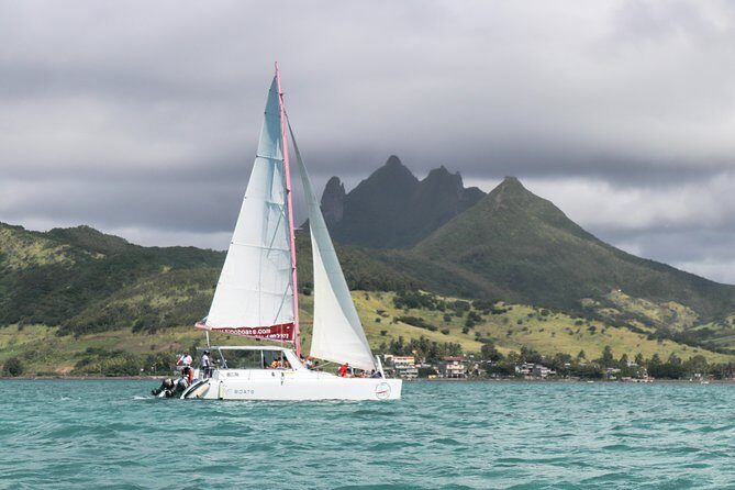 Catamaran cruise to Ile aux cerfs with bbq lunch - The Experience: What Travelers Love