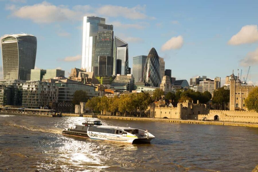 Changing of Guards, Tower of London, Beefeaters & Cruise - What’s Included and What’s Not