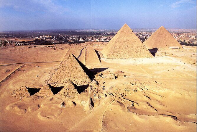 Cheapest Tour to Wonders Pyramids of Giza and Great Sphinx - Who Will Benefit Most?