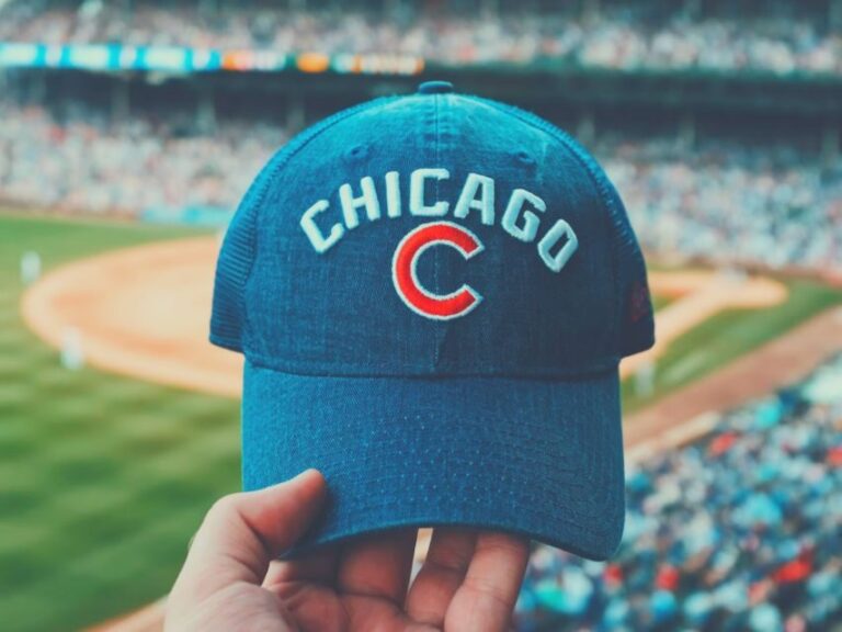 Chicago: Chicago Cubs Baseball Game Ticket at Wrigley Field - A Closer Look at the Experience