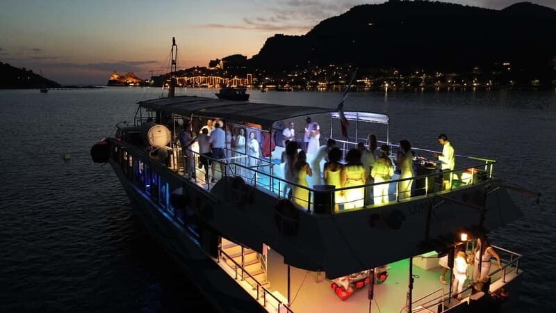 Cinque Terre: Sunset cruise tour with aperitif - The Food and Drinks