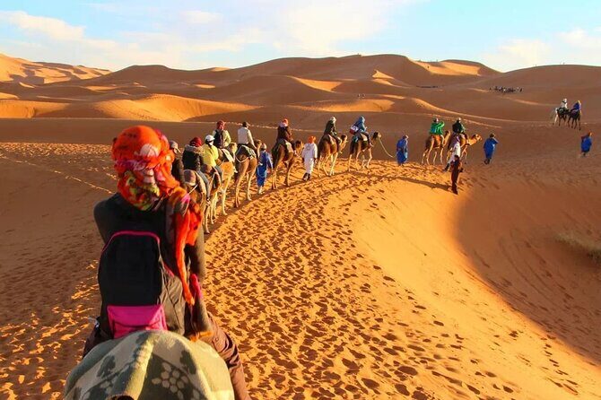 Circuit the south of Tunisia in 2 days Sahara Explorer - Transportation and Group Dynamics