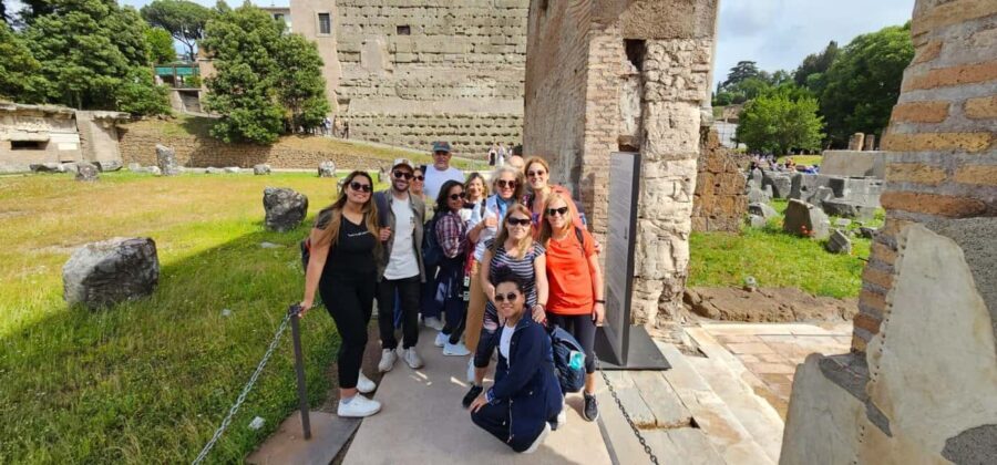 Colosseum, Palatine Hill, Roman Forum: tour of Rome - The Colosseum: An Icon in Every Sense