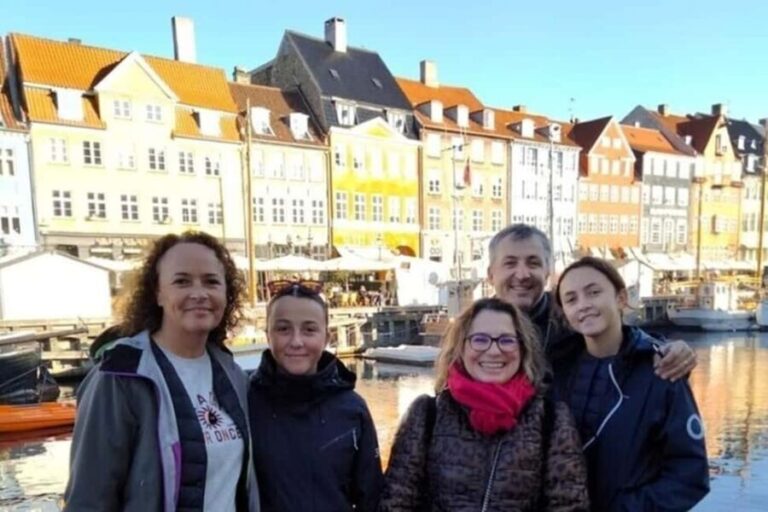 Copenhagen : Best Street Food Tour With A Local Guide - Why This Tour Works Well for Different Travelers