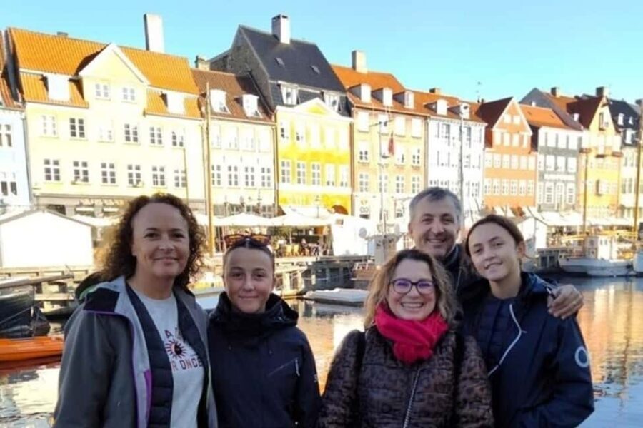 Copenhagen : Best Street Food Tour With A Local Guide - Why This Tour Works Well for Different Travelers