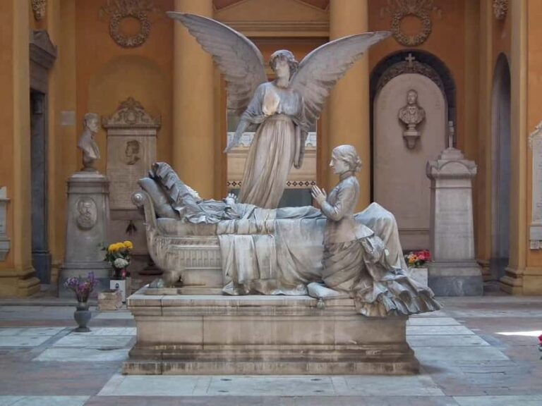 "Corrispondenze d'amorosi sensi" (Correspondences of Loving Senses): guided visit to the Certosa di Bologna - A Closer Look at the Certosa di Bologna Experience