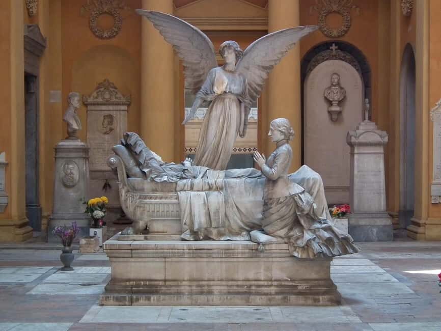 "Corrispondenze d'amorosi sensi" (Correspondences of Loving Senses): guided visit to the Certosa di Bologna - A Closer Look at the Certosa di Bologna Experience