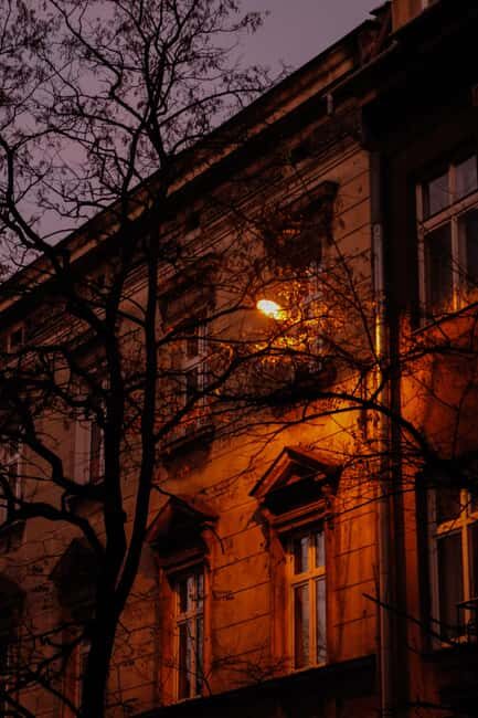 Criminal Kazimierz: In the Footsteps of the Krakow's Vampire - The Stops and Stories That Make This Tour Unique