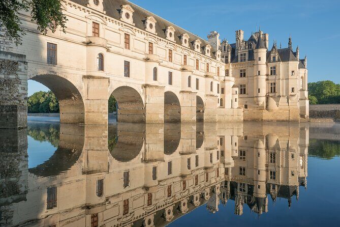 Day Tour to Chenonceau and Chambord Castles - Transportation: Comfort and Convenience