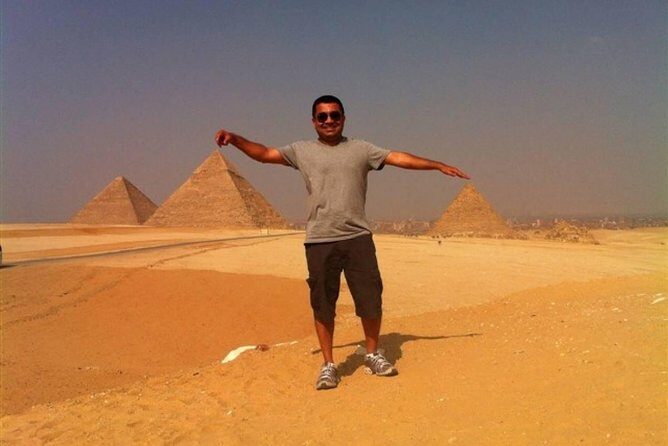 Day Tour to Giza Pyramids Memphis City Saqqara and Felucca on the Nile - Exploring the Giza Pyramids and Sphinx