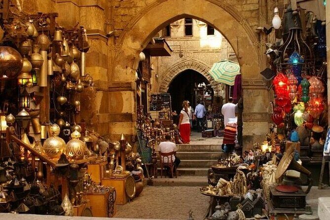 Day Tour To Islamic And Christian Cairo - Exploring Islamic Cairo: Citadel and Historic Streets